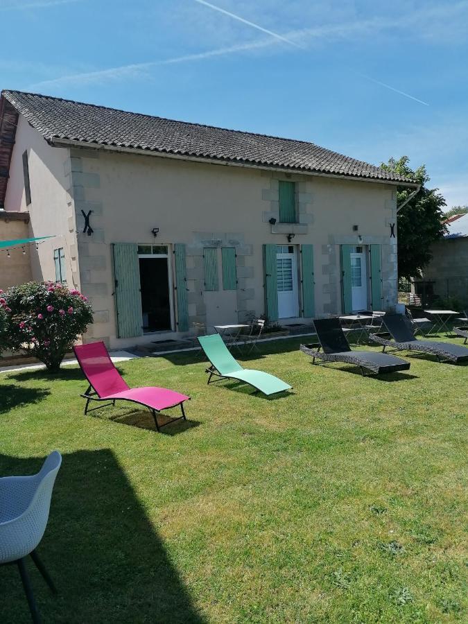 Hôtes de l'Isle Saint-Medard-de-Mussidan Exterior foto